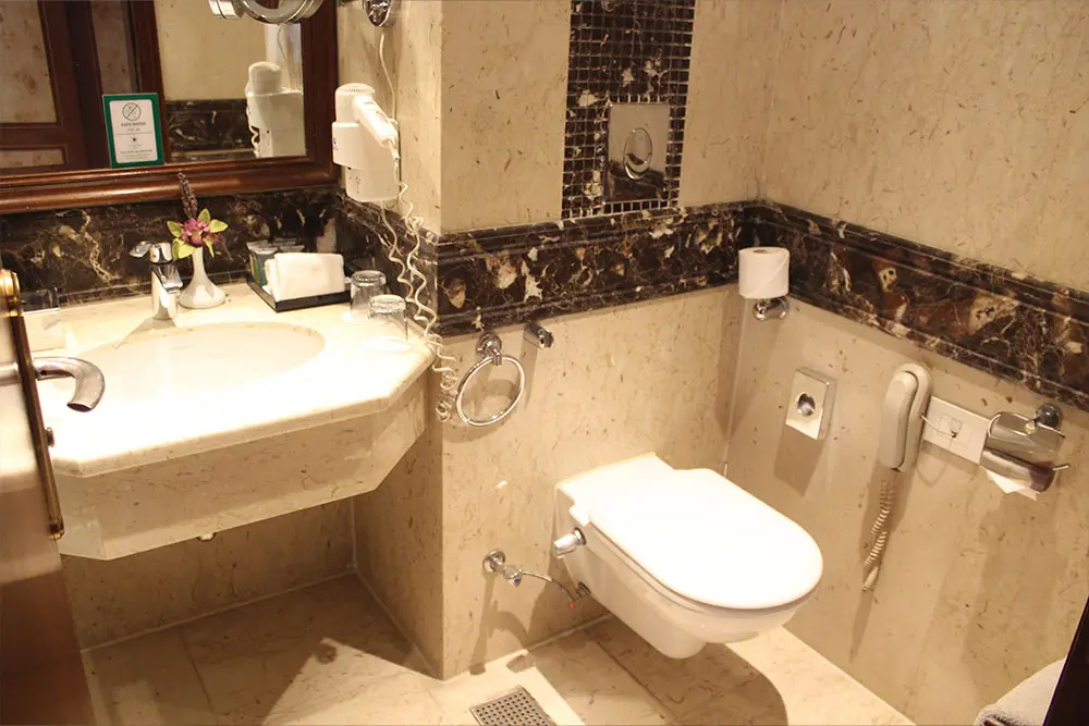 Queen Room