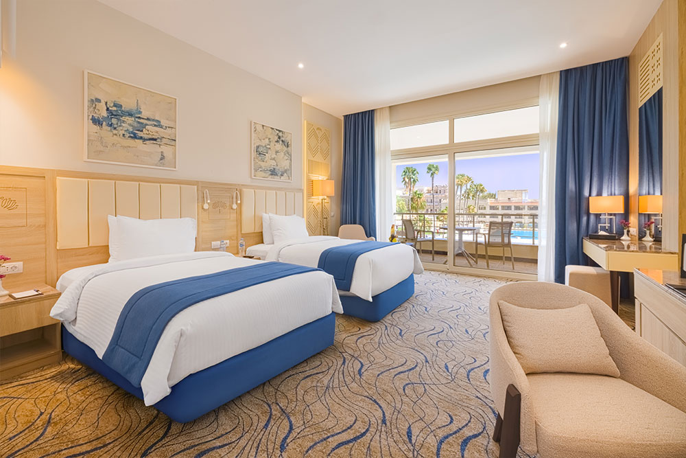 Deluxe Room - Pool View